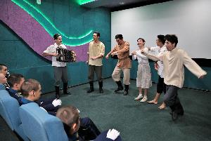 Воспитанники кадетского корпуса оценили спектакль, номинированный на конкурс «Театральное Приволжье» KRI_0007.jpg