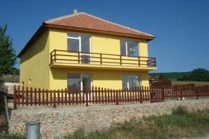 Купить дом в Болгарии, 3 км далеко от курорта Албена и море Город Уфа