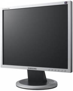 Монитор Samsung 920N 19" состояние отличное (в коробке) Город Уфа prodam_monitor_samsung_940n_v_otlichnom_sostoyanii